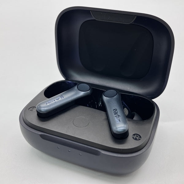 【中古】Air Pro 4 - Black【日本橋】