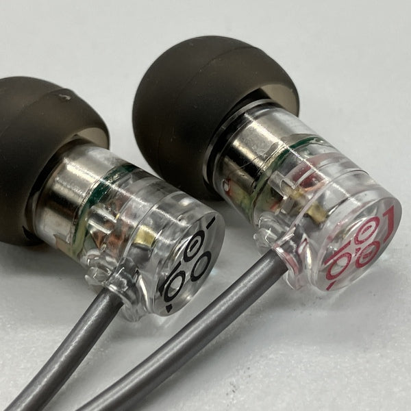 【中古】Quarks【日本橋】