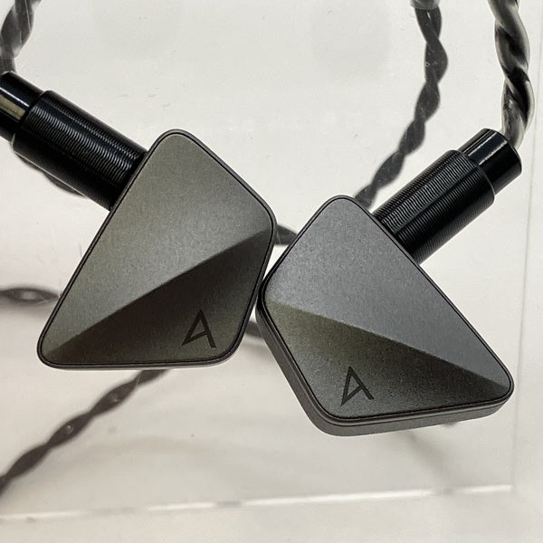 【中古】AK ZERO1 Black 【IRV-AK-ZERO1-BLK】【秋葉原】