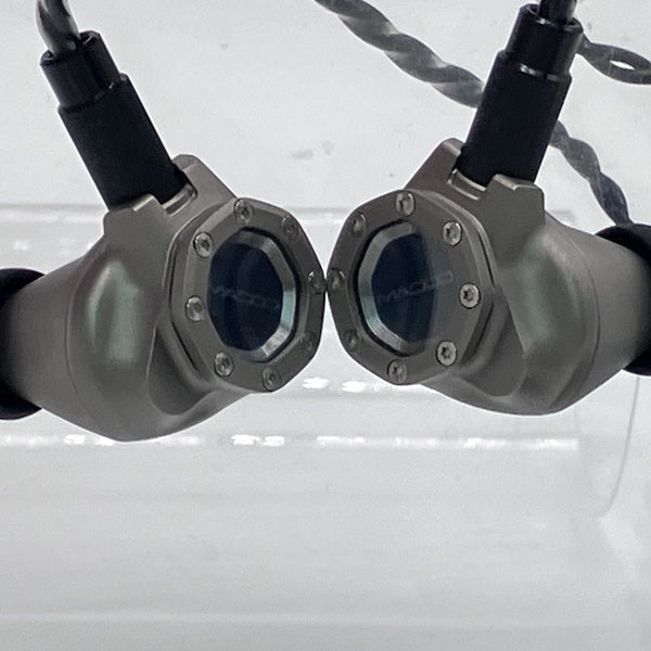 【中古】Typ821 【MDO-T821-TI】【秋葉原】