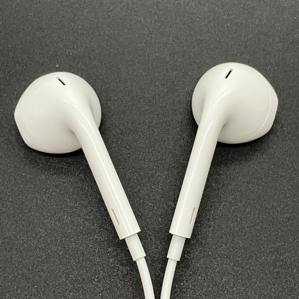 【中古】EarPods（USB-C） インナーイヤー型イヤホン【秋葉原】