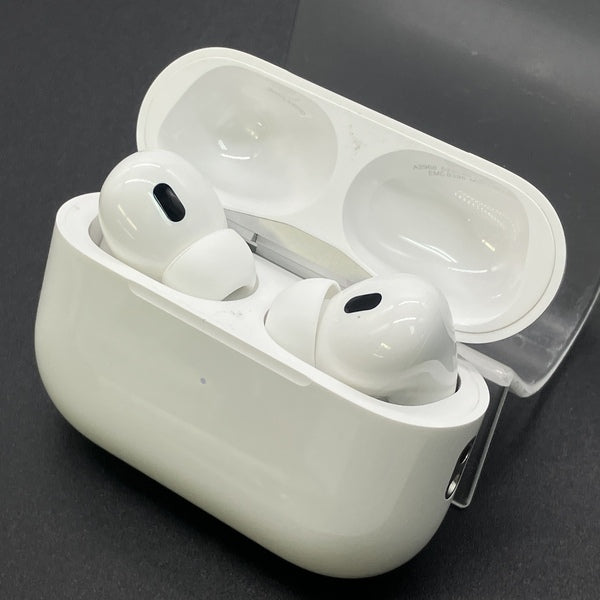 【中古】MagSafe充電ケース(USB-C)付きAirPods Pro(第2世代) MTJV3JA【秋葉原】