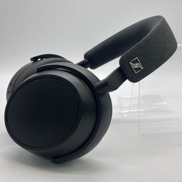 【中古】MOMENTUM 4 Wireless ブラック 【M4AEBT BLACK】【秋葉原】