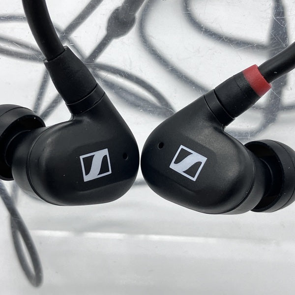【中古】IE 100 PRO BLACK【秋葉原】