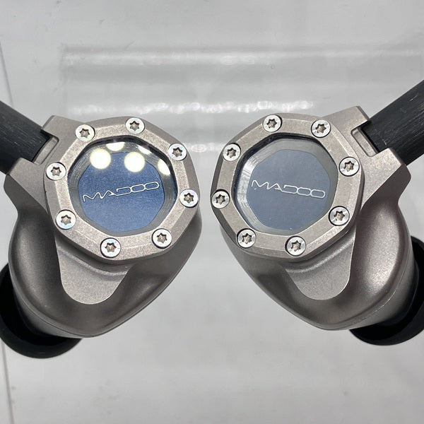 【中古】Typ821 【MDO-T821-TI】【秋葉原】