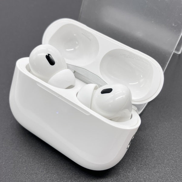 【中古】MagSafe充電ケース(USB-C)付きAirPods Pro(第2世代) MTJV3JA【秋葉原】