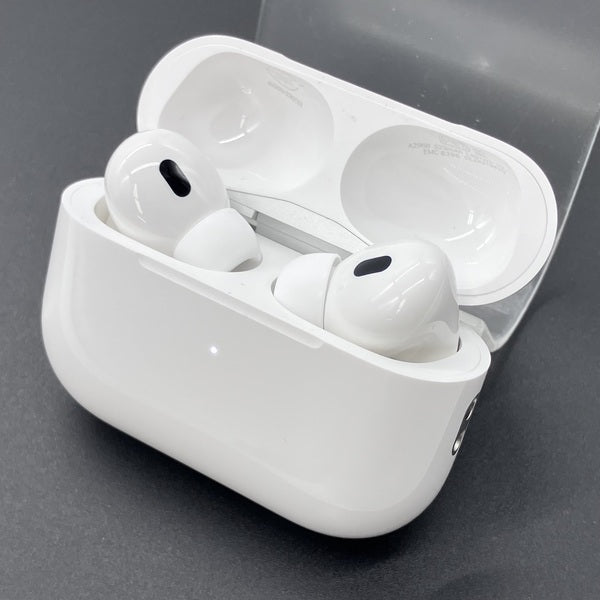 【中古】MagSafe充電ケース(USB-C)付きAirPods Pro(第2世代) MTJV3JA【秋葉原】