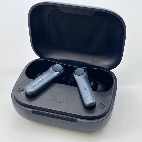 【中古】Air Pro 4 - Black【秋葉原】