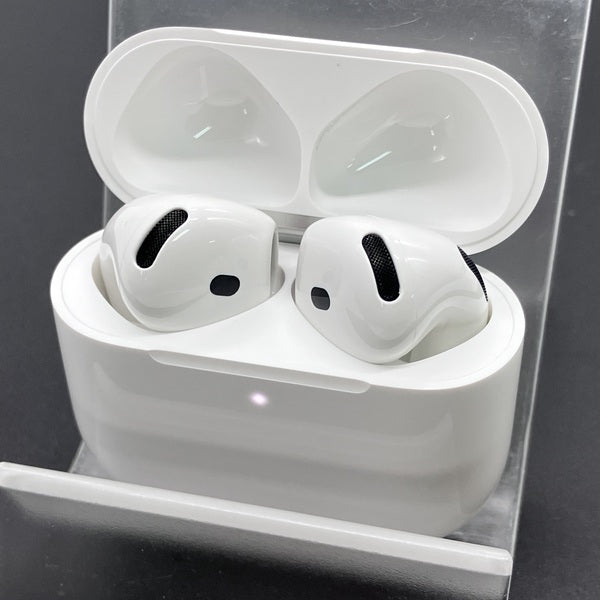 【中古】AirPods 4 MXP63J/A【秋葉原】