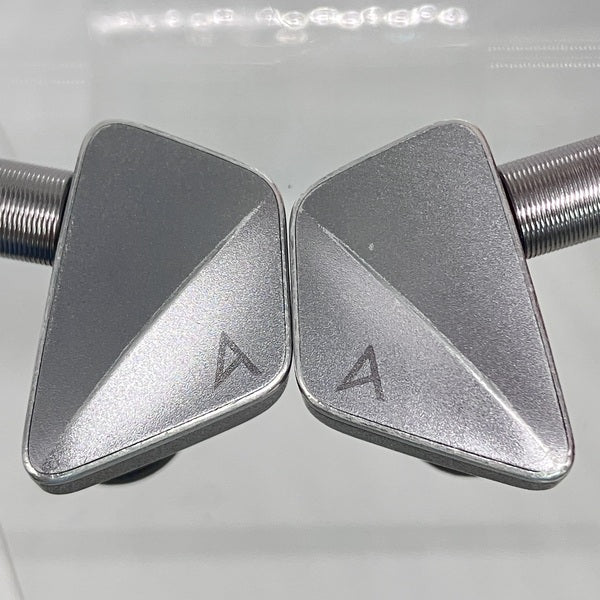 【中古】AK ZERO1 【IRV-AK-ZERO1】【秋葉原】