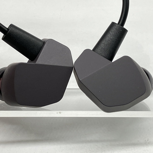 【中古】VR3000 for Gaming MATTE GRAY【秋葉原】