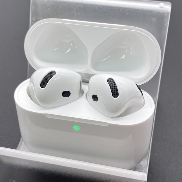 【中古】AirPods 5 MKFW4J/A【秋葉原】