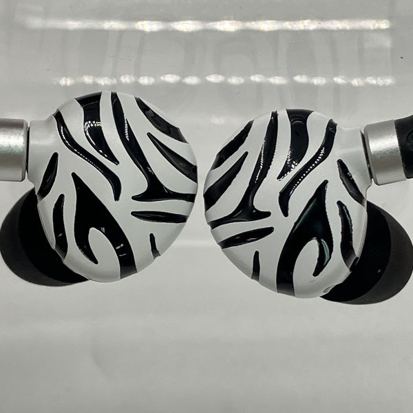【中古】TRN WhiteTiger 白虎【秋葉原】