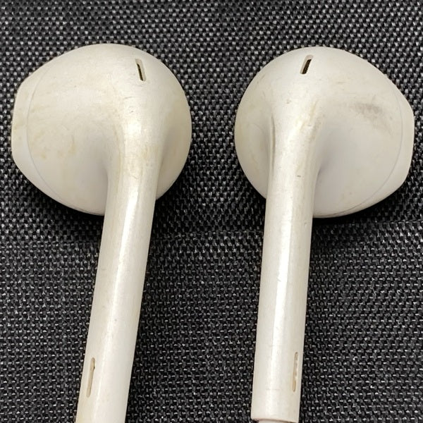 【中古】Apple EarPods with Remote and Mic【日本橋】