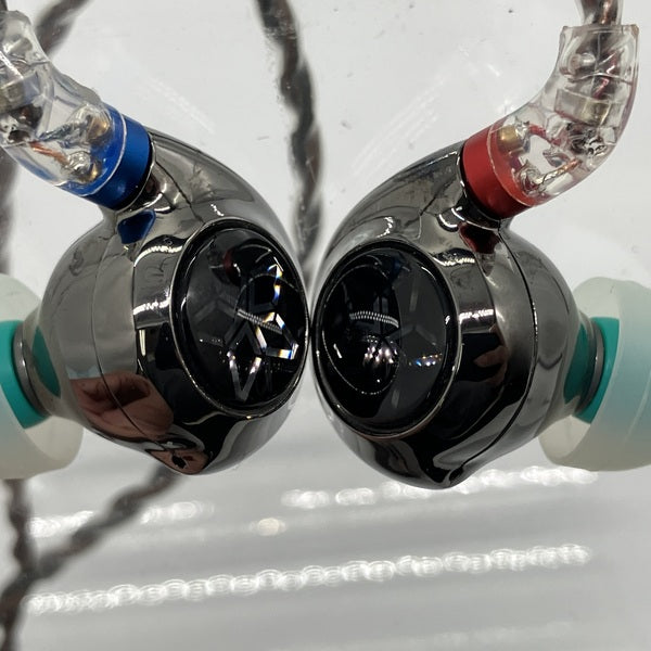 【中古】FH11 Black 【FIO-IEM-FH11-B】【秋葉原】