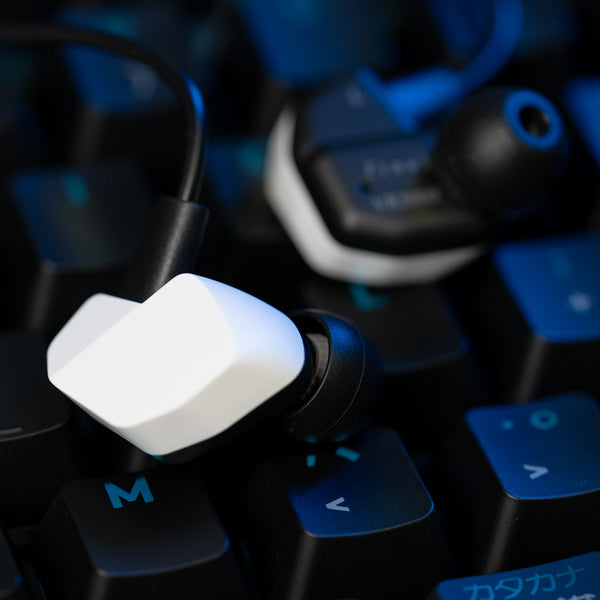 VR3000 for Gaming e☆イヤホン限定カラー ホワイト＆ブラック