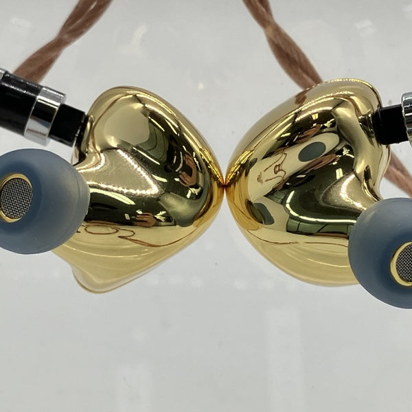 【中古】Supreme V3 【RSDSUPREMEV3】【秋葉原】