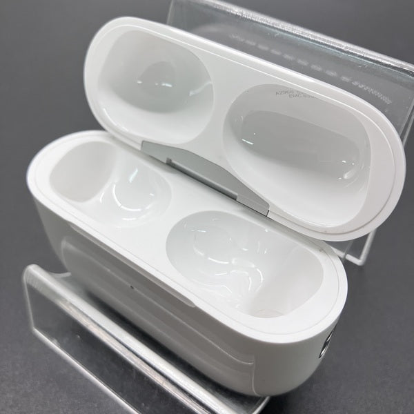 【中古】AirPods Pro (第2世代) MagSafe充電ケース(USB-C)【秋葉原】