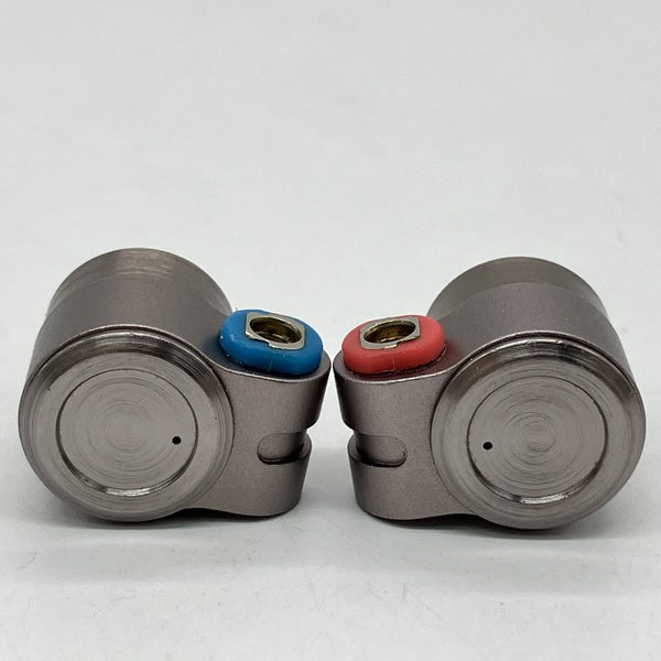 【中古】TinHiFi T3（ケーブル欠品）