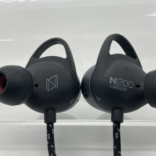 【中古】N200 WIRELESS 【AKGN200BTBLK】【日本橋】