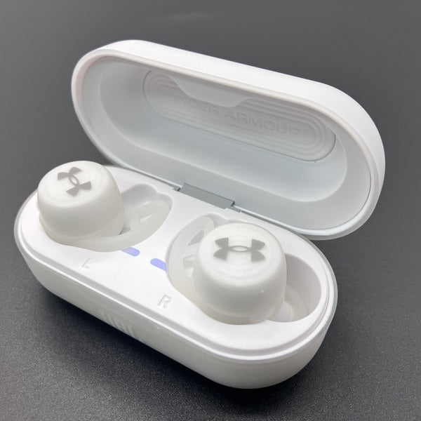 【中古】UA TRUE WIRELESS STREAK ホワイト【UAJBLSTREAKWHT】【秋葉原】