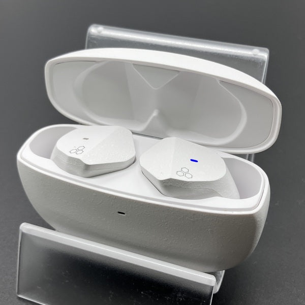 【中古】ZE3000 ホワイト 【FI-ZE3DPLTW-WHITE】【秋葉原】