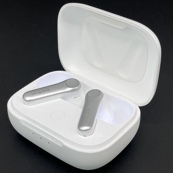 【中古】Air Pro 4 - White【秋葉原】