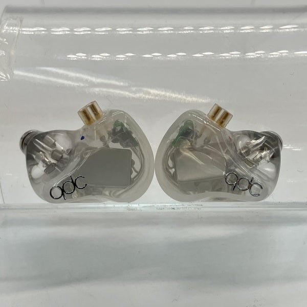 【中古】Studio 4SS 【QDC-STUDIO-4SS】(ケーブル欠品)【秋葉原】