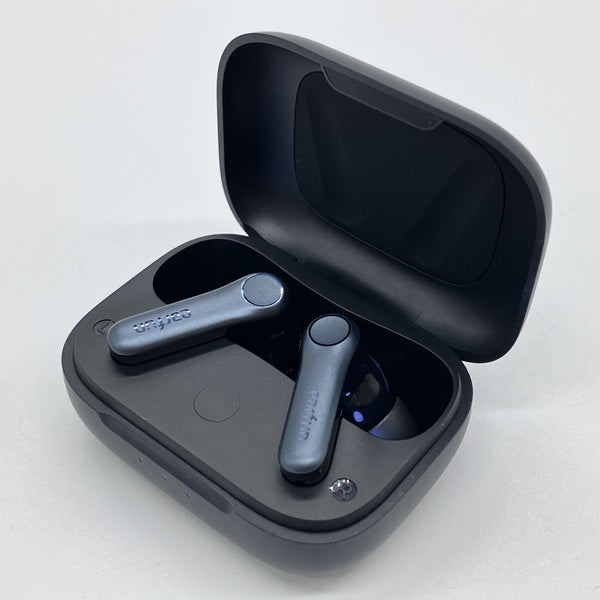 【中古】Air Pro 4 - Black【秋葉原】
