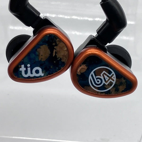 【中古】tia Fourt  【64A-0380】【秋葉原】