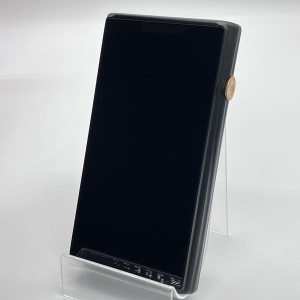 【中古】M9 Plus【秋葉原】