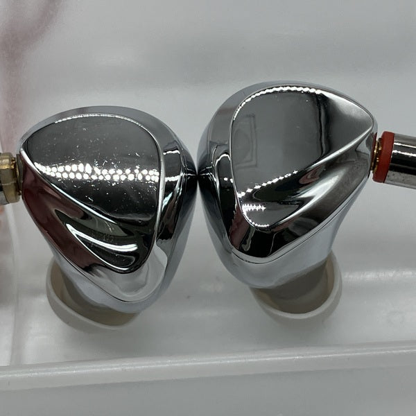 【中古】TRI-I3【日本橋】
