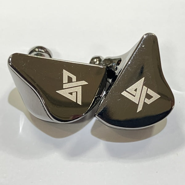 【中古】Auglamour R8 ブラック（ケーブル欠品）【名古屋】