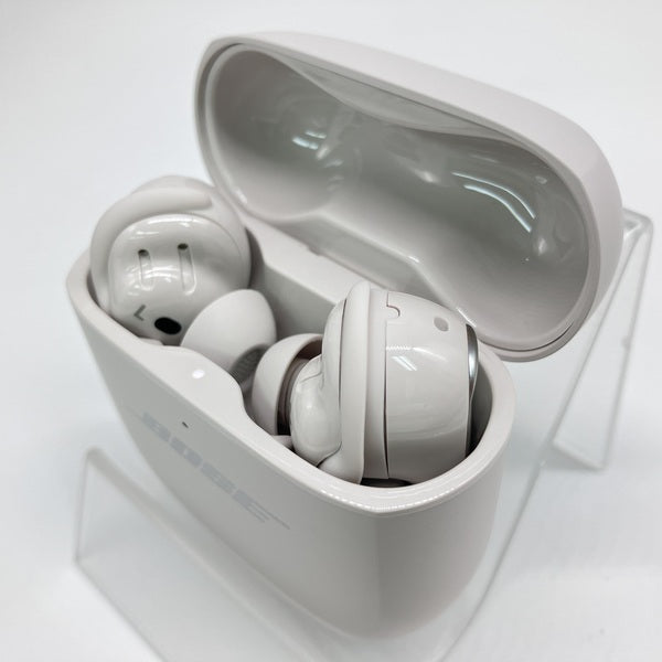 【中古】Quietcomfort Ultra Earbuds 2nd Gen White Smoke【日本橋】