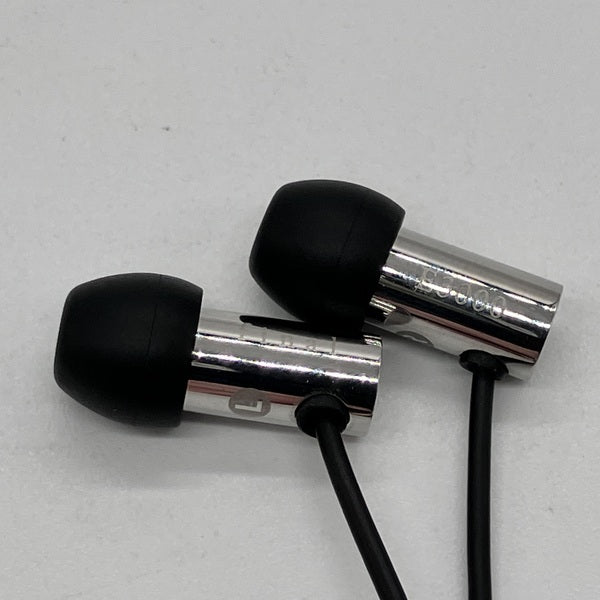 【中古】E3000 【FI-E3DSS】【日本橋】