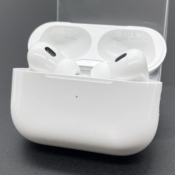 【中古】MagSafe充電ケース(USB-C)付きAirPods Pro(第2世代) MTJV3JA【秋葉原】
