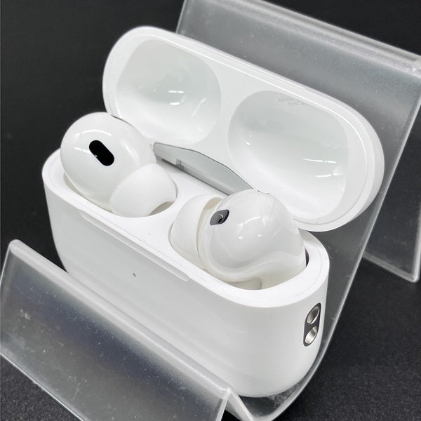 【中古】MagSafe充電ケース(USB-C)付きAirPods Pro(第2世代) MTJV3JA【秋葉原】