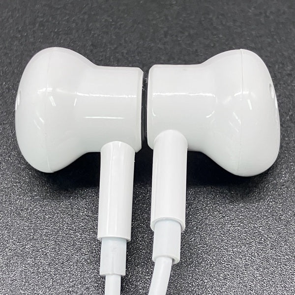 【中古】オープン型マイク付き有線イヤホン（Lightning）【秋葉原】
