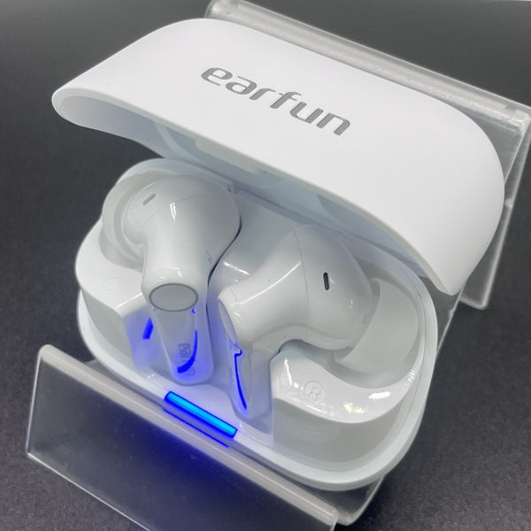 【中古】Air Pro 4+  White【秋葉原】