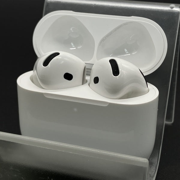 【中古】AirPods 4 MXP63J/A【秋葉原】