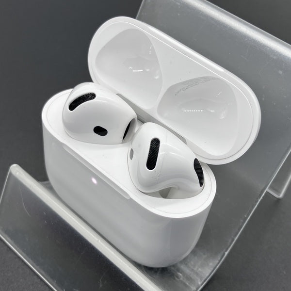 【中古】AirPods 4 MXP93J/A（アクティブノイズキャンセリング搭載）【日本橋】