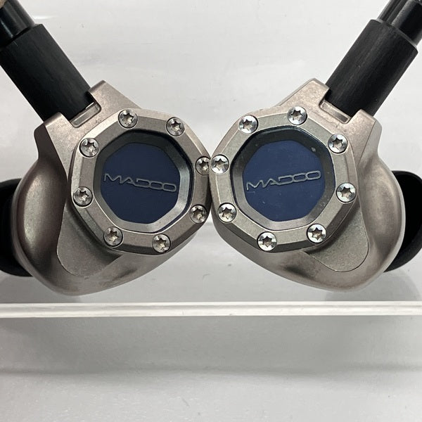 【中古】Typ821 【MDO-T821-TI】【秋葉原】
