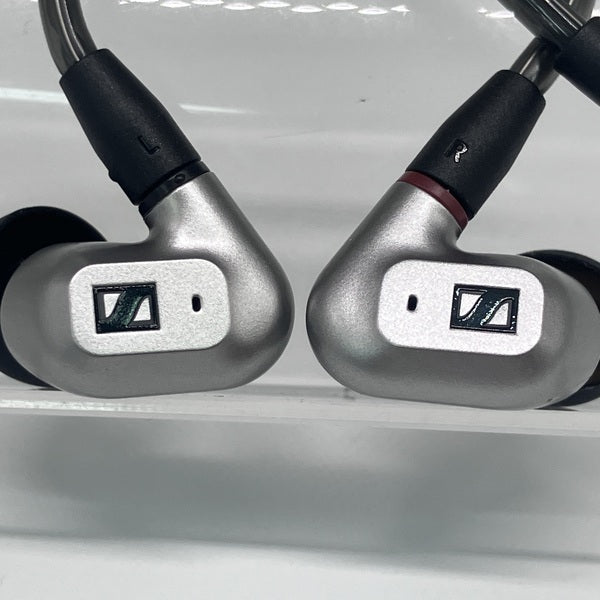 【中古】IE 200 Silver Edition【日本橋】