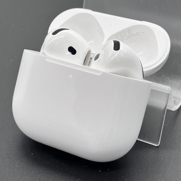 【中古】AirPods 4 MXP93J/A（アクティブノイズキャンセリング搭載）【日本橋】