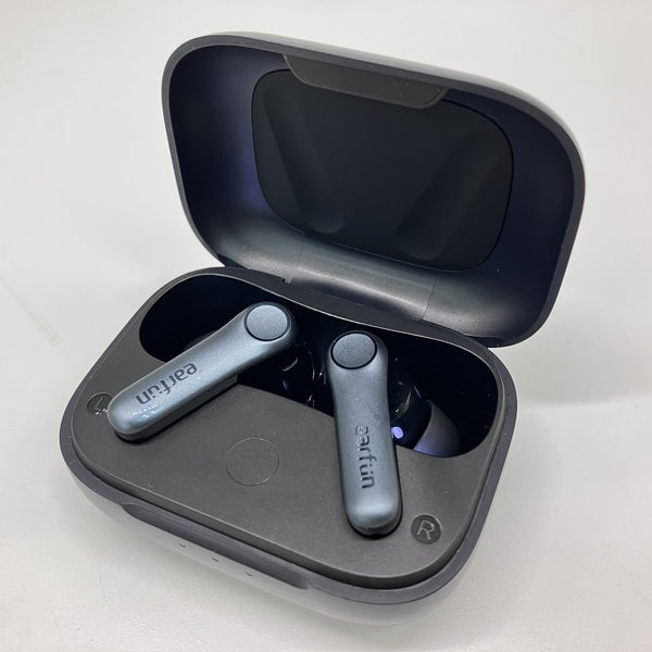【中古】Air Pro 4 - Black【秋葉原】