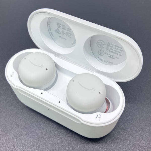 【中古】EchoBuds 第2世代（ワイヤレス非対応充電ケース）【秋葉原】