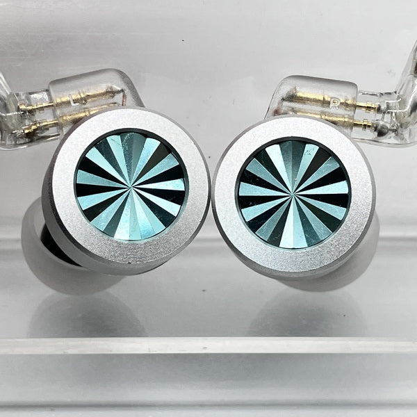 【中古】D02 Aqua【秋葉原】
