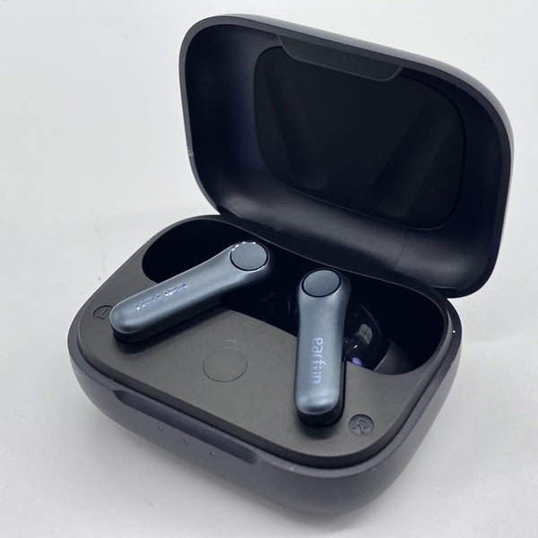 【中古】Air Pro 4 - Black【秋葉原】