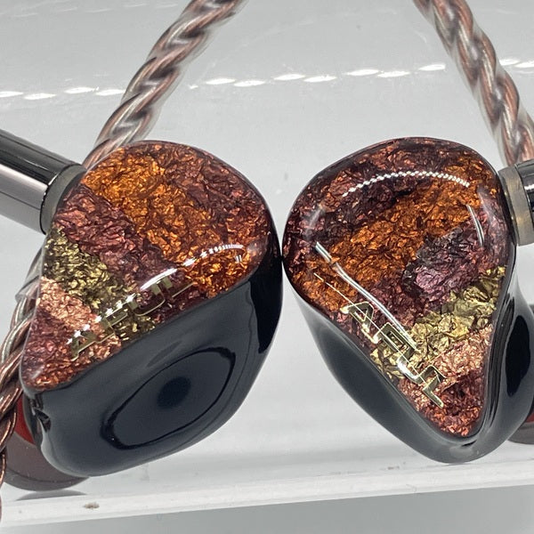 【中古】PERFORMER 8【日本橋】