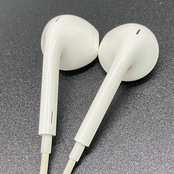 【中古】EarPods with Lightning Connector【名古屋】